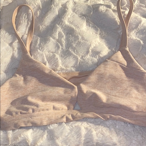 Alo yoga bra - Picture 4 of 6